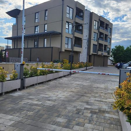 2B Apartment Petrovec Exterior foto